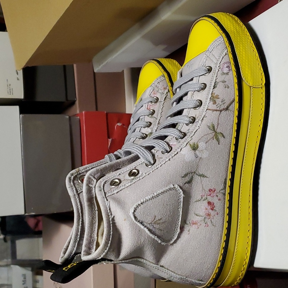 Sz 39 NIB $1135 R13 floral R13 high tops